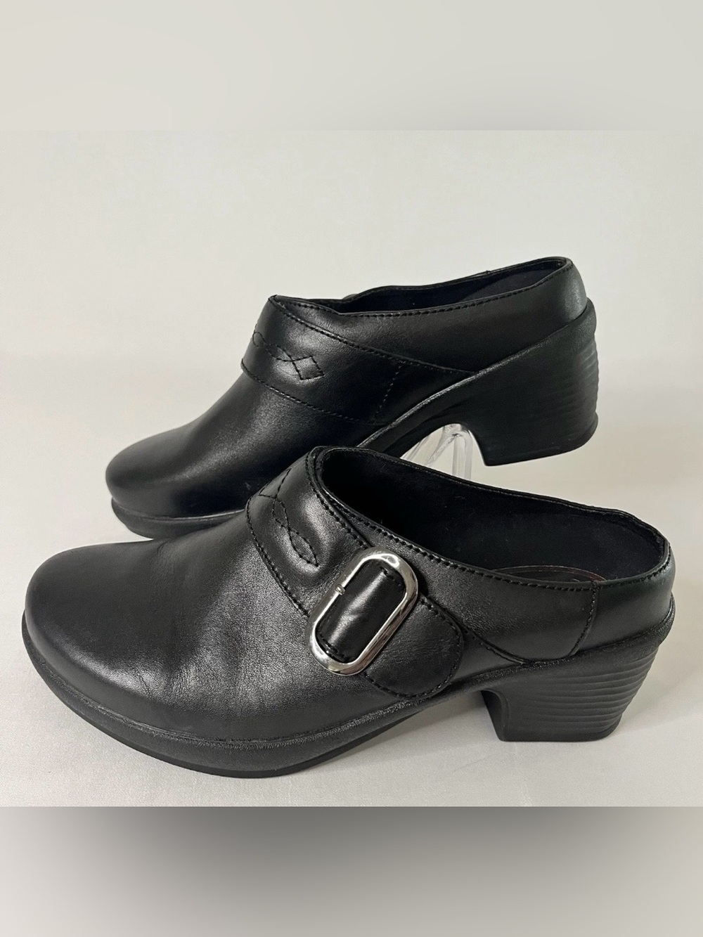Klogs Austin Black Leather Stylish Professional Comfort Clogs Women’s Size 8W